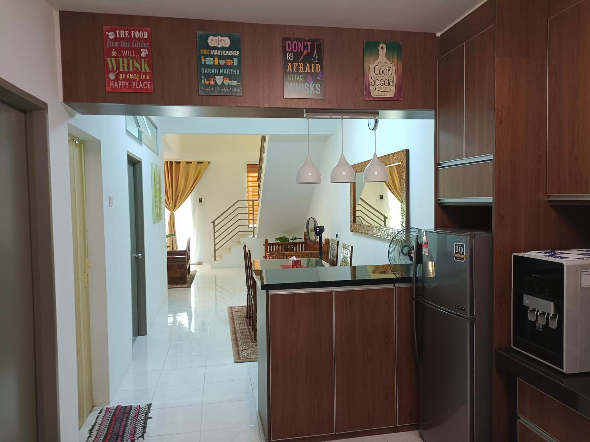 Kayu Cengal Homestay Seri Iskandar Esterno foto