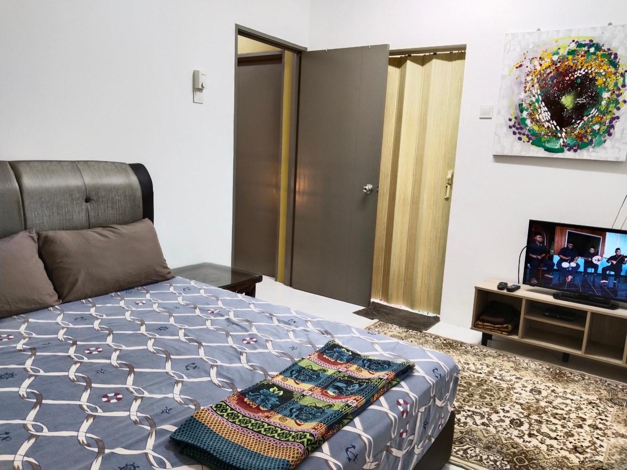 Kayu Cengal Homestay Seri Iskandar Esterno foto